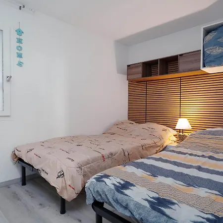 Port La Madrague N13 2p4 Daire *